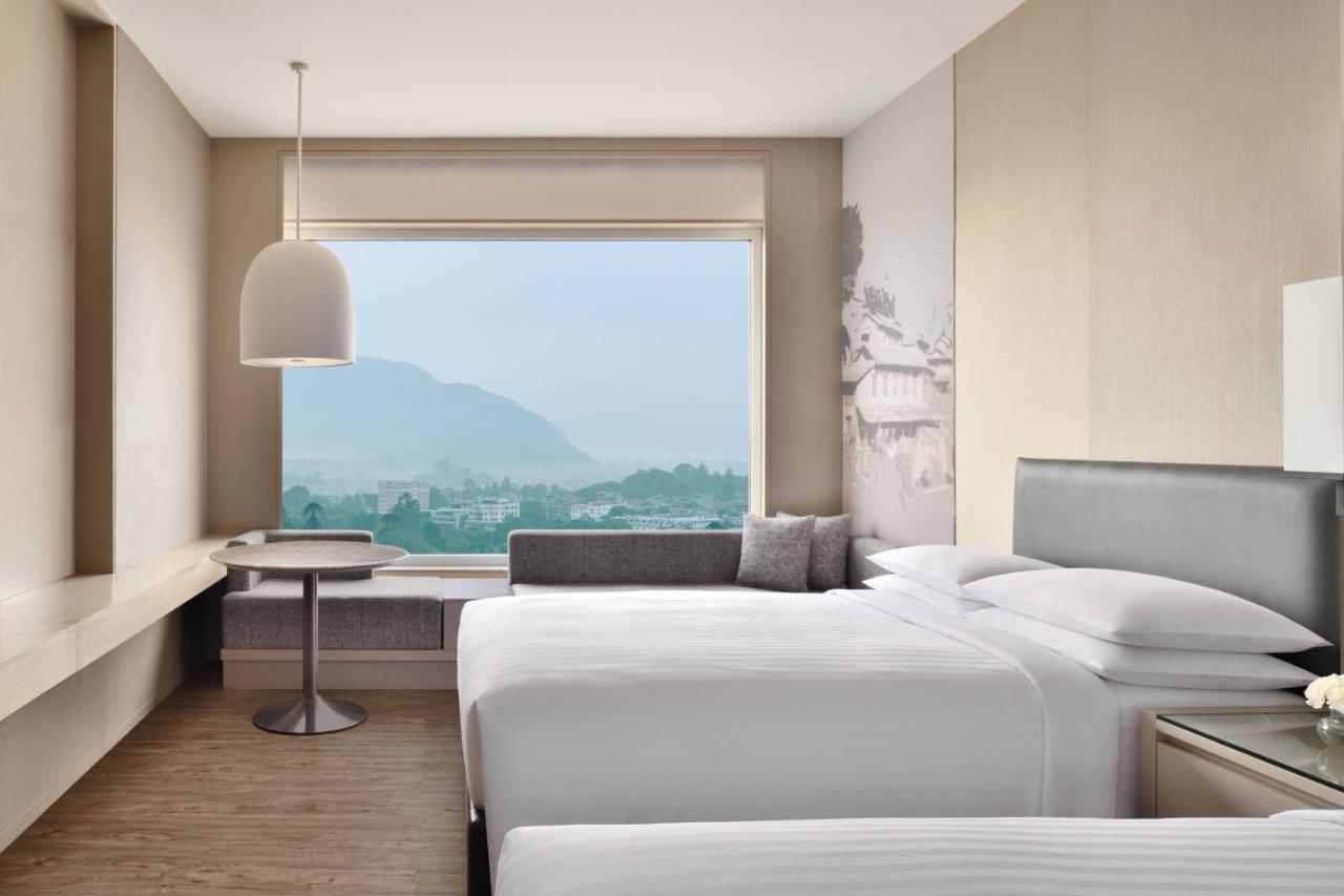 Kathmandu Marriott Hotel Екстер'єр фото
