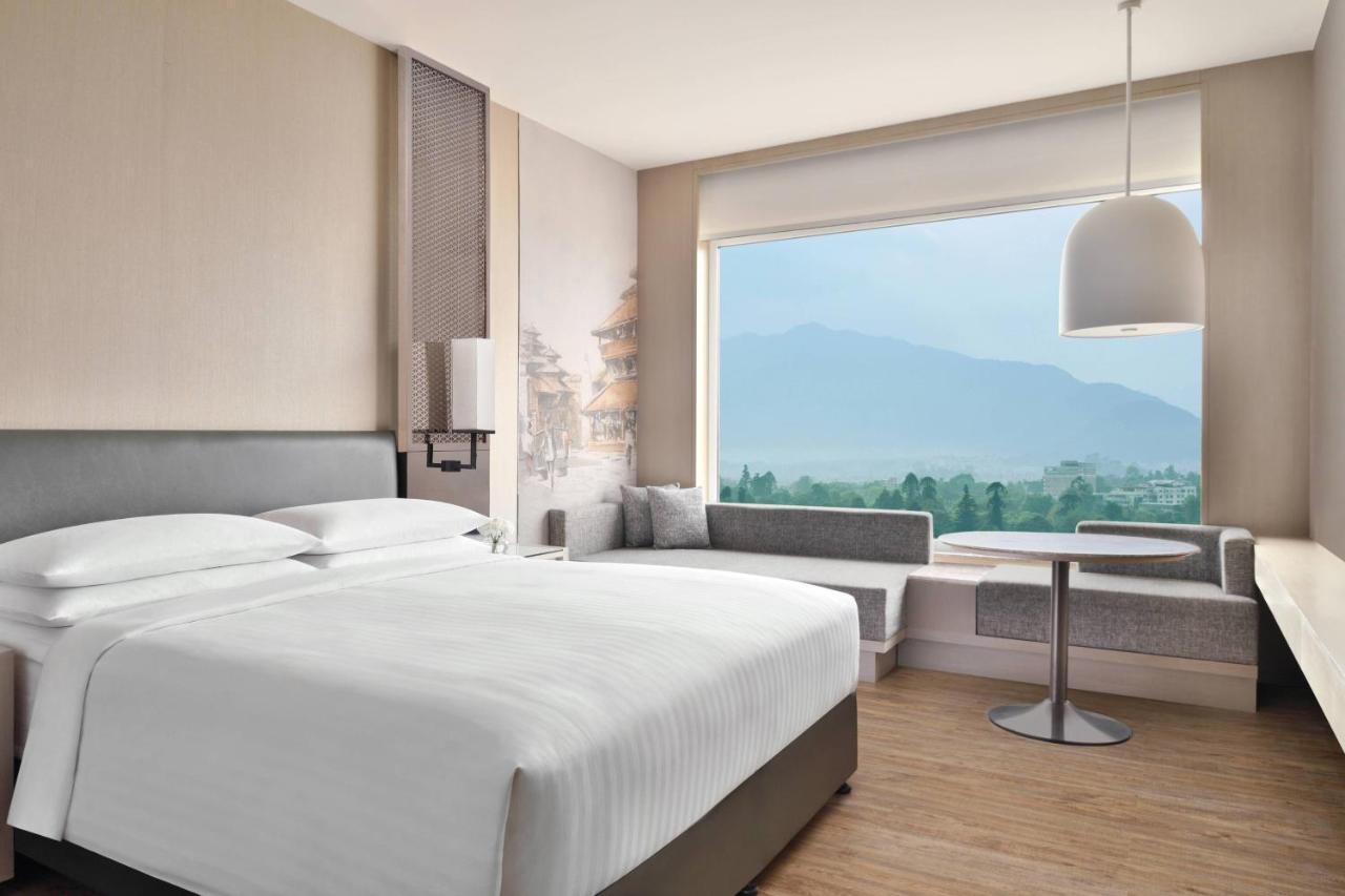 Kathmandu Marriott Hotel Екстер'єр фото