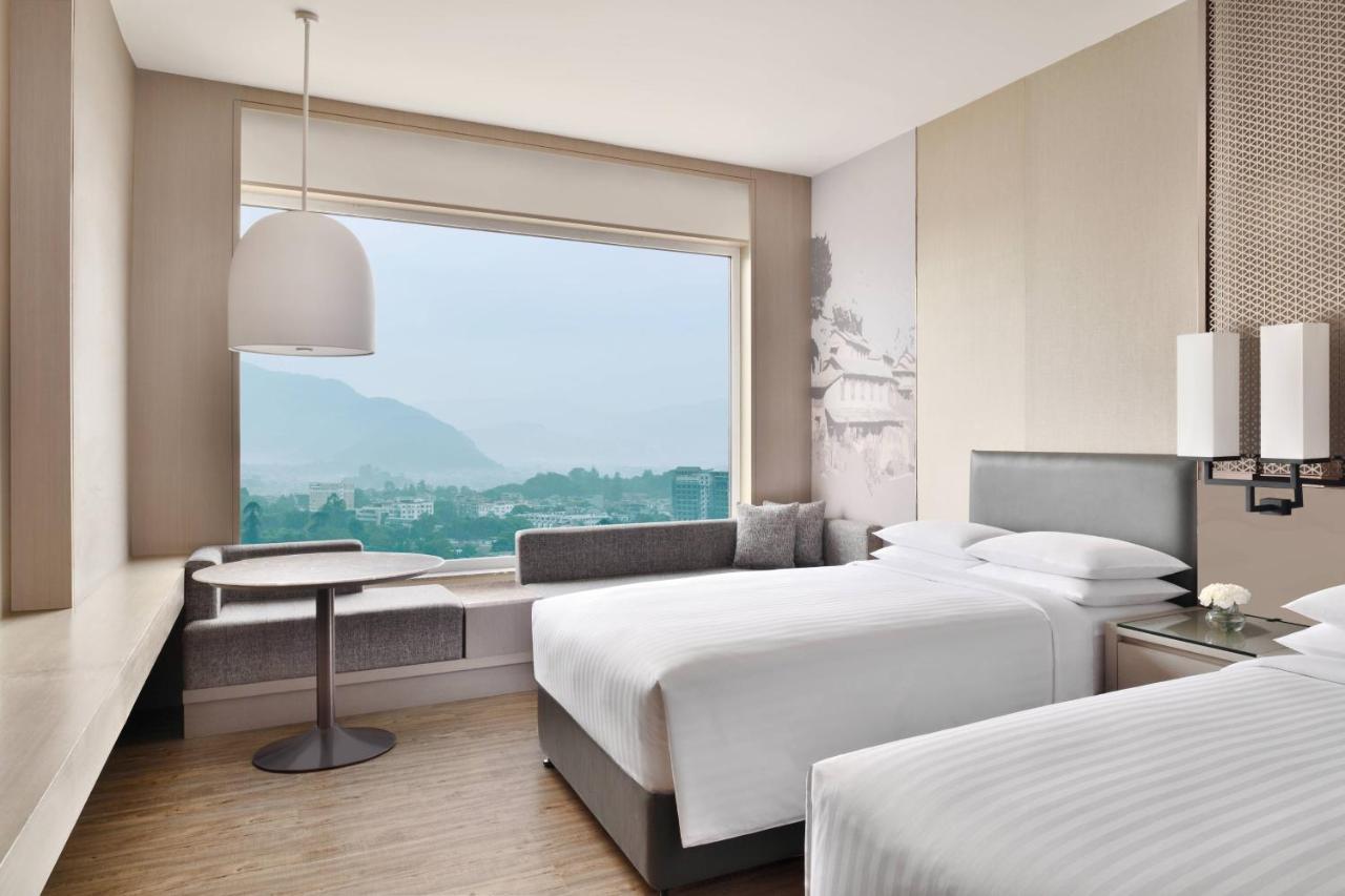 Kathmandu Marriott Hotel Екстер'єр фото