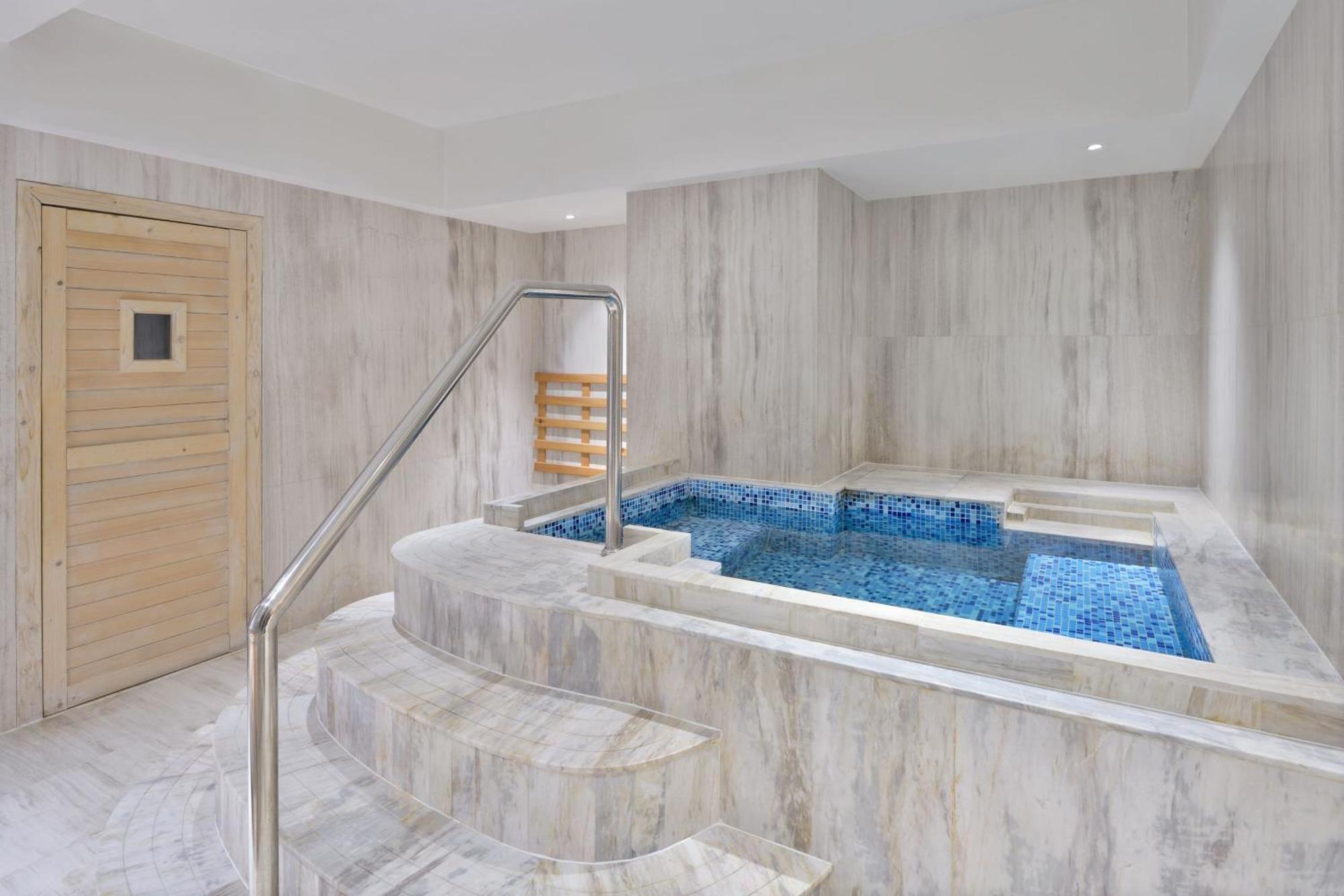 Kathmandu Marriott Hotel Екстер'єр фото
